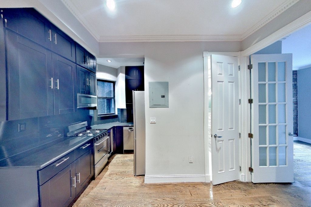 West 103rd Street - Photo 0