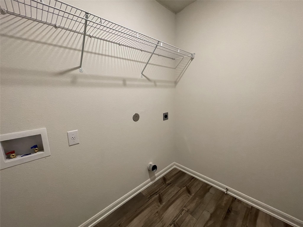 2103 Hialeah Drive - Photo 21