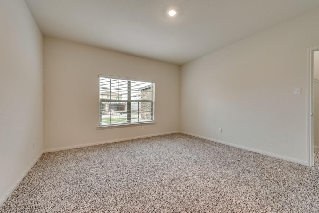 644 Aqueduct Drive - Photo 5