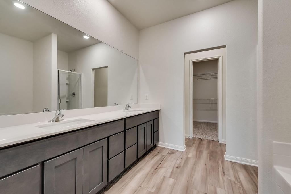 644 Aqueduct Drive - Photo 12