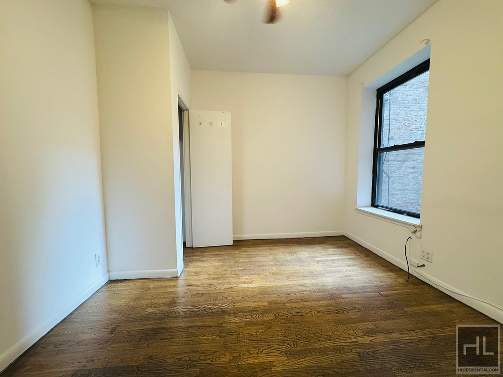 Claremont Avenue - Photo 2
