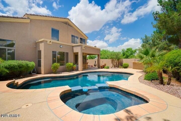 1580 W Saragosa Street - Photo 0