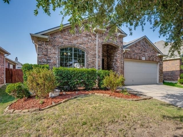 3213 Hornbeam Street - Photo 1