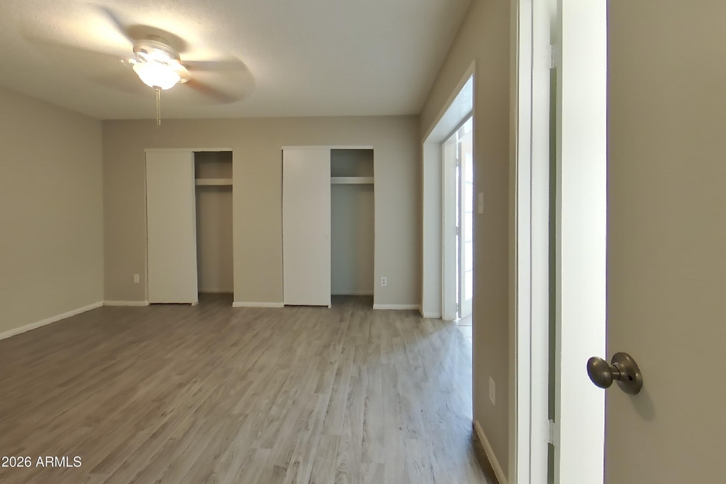 4832 N 87th Lane - Photo 5