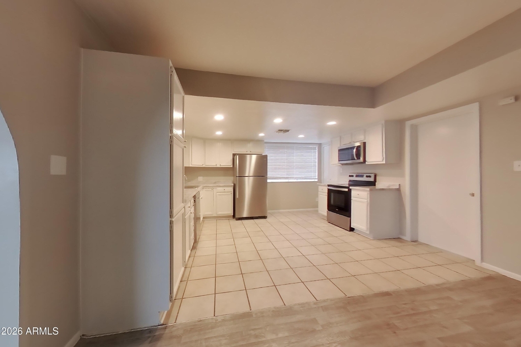 4832 N 87th Lane - Photo 4