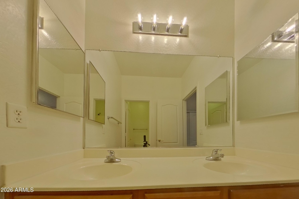 11717 W Jackson Street - Photo 13