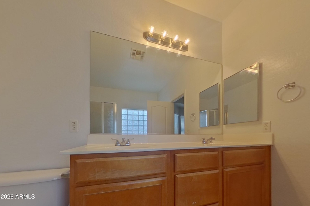 11717 W Jackson Street - Photo 8