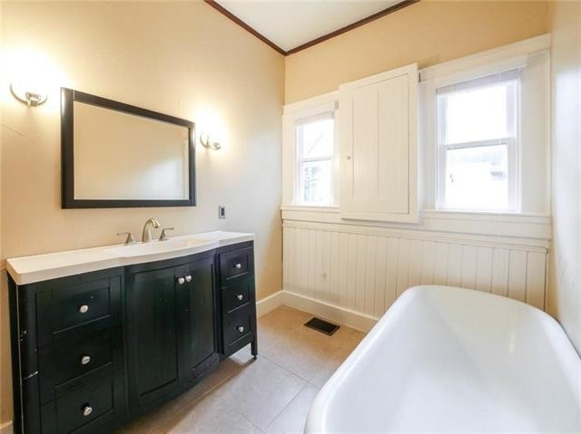 4616 Swiss Avenue - Photo 11