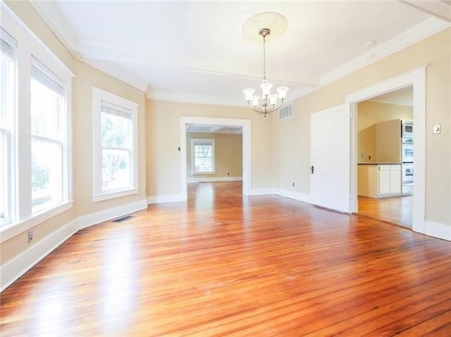 4616 Swiss Avenue - Photo 5