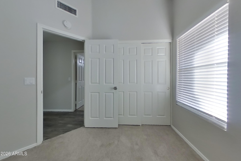 8961 W Kathleen Road - Photo 11
