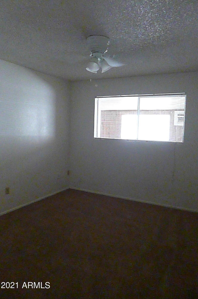 2246 W Corrine Drive - Photo 8