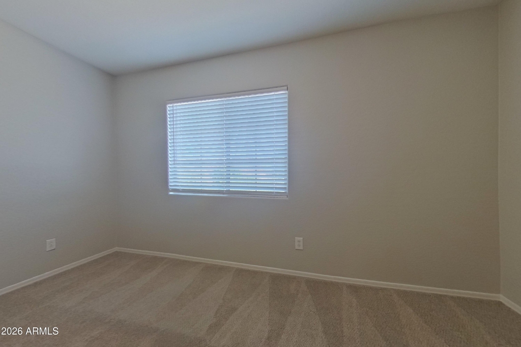 17345 W Watkins Street - Photo 12