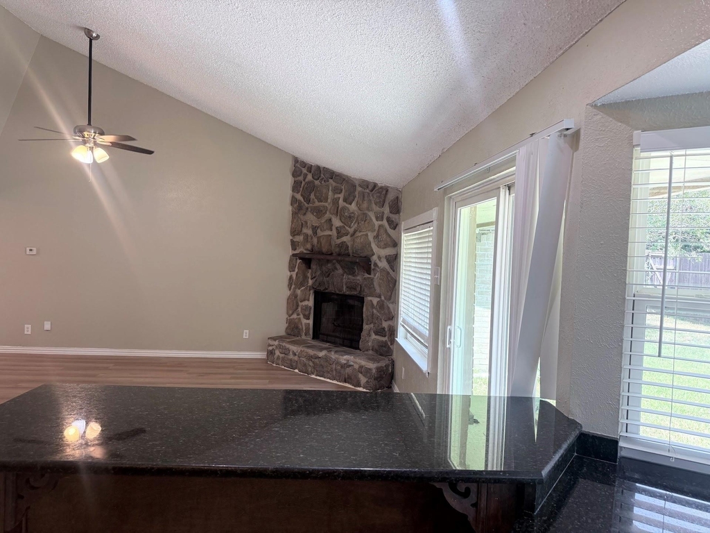 2104 Sunrise Trail - Photo 11