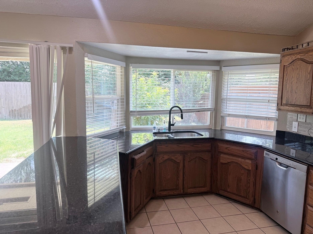 2104 Sunrise Trail - Photo 9