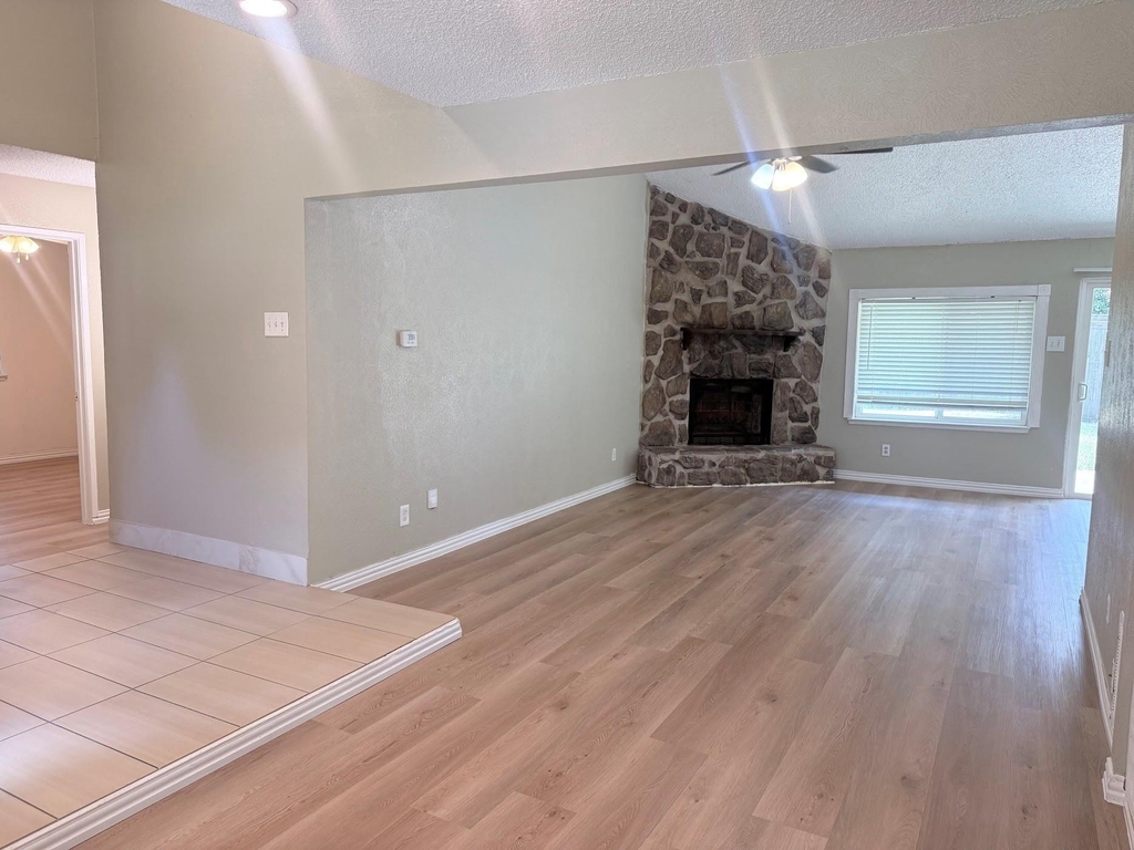 2104 Sunrise Trail - Photo 4