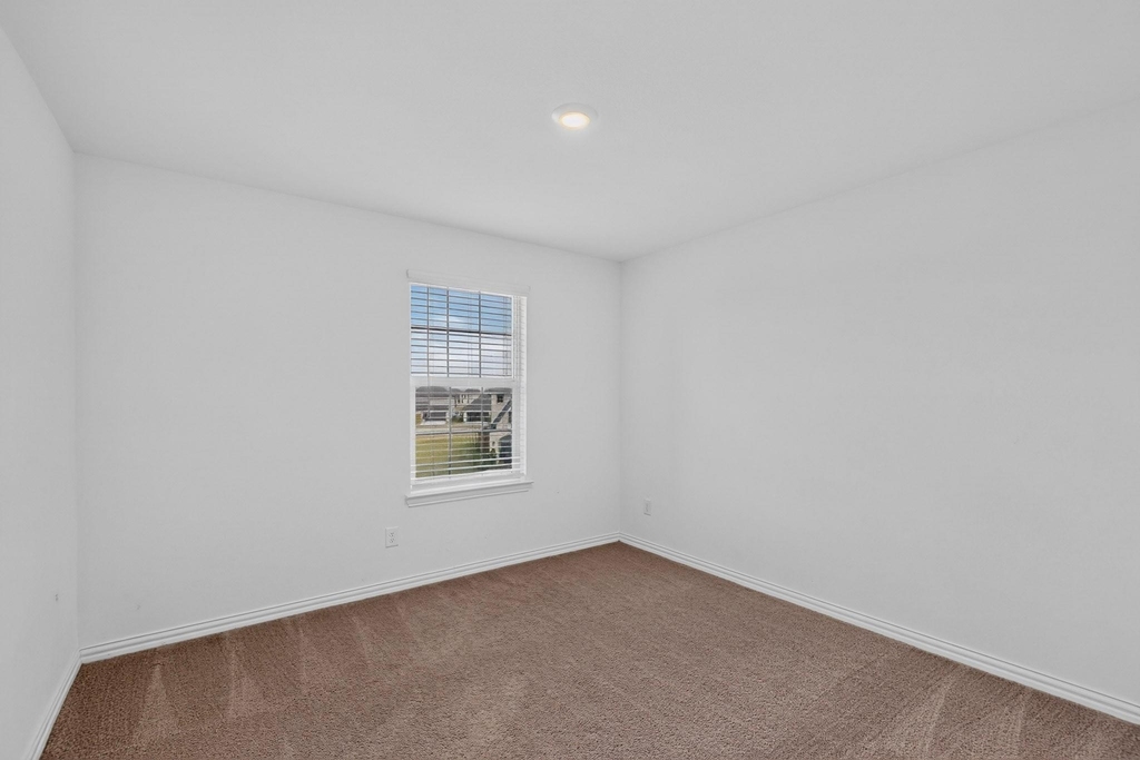 1309 Canuela Way - Photo 28
