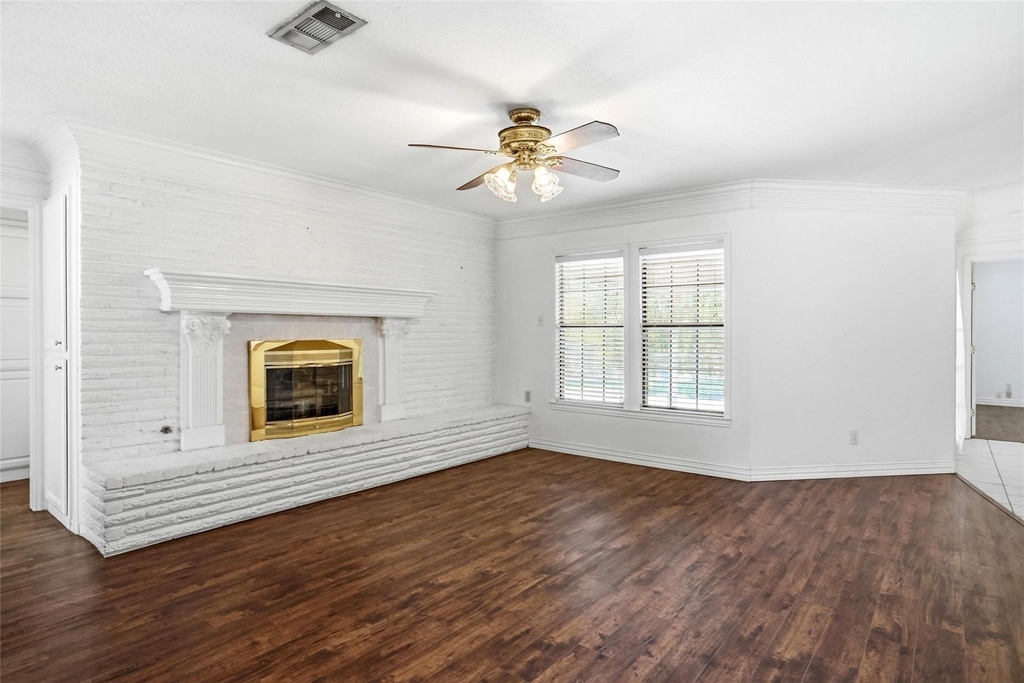 1812 Kynette Drive - Photo 2