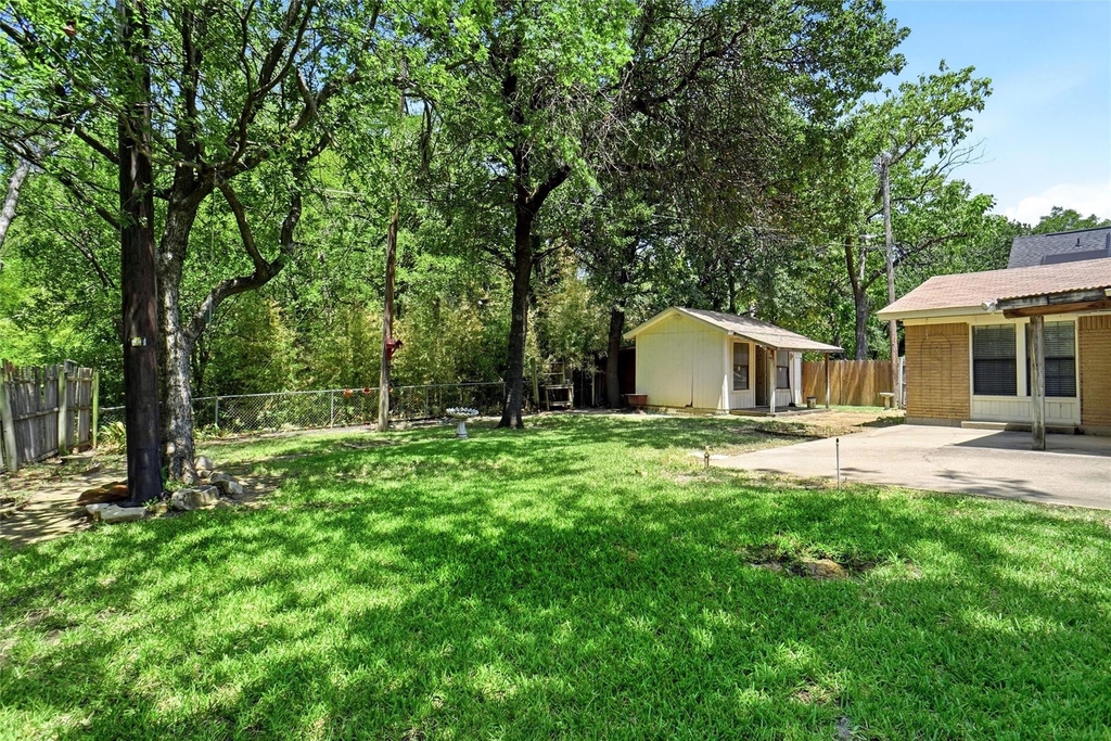 1812 Kynette Drive - Photo 17