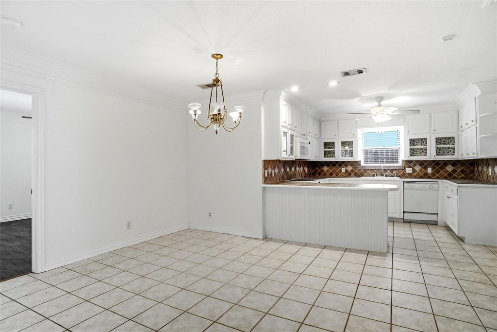 1812 Kynette Drive - Photo 6