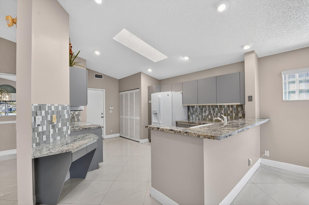 7891 Sailing Shores Terrace - Photo 7
