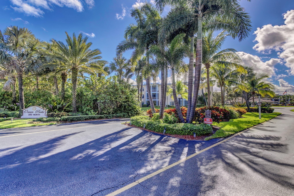 300 N A1a Highway - Photo 1