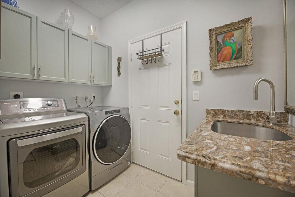9061 Dupont Place - Photo 31