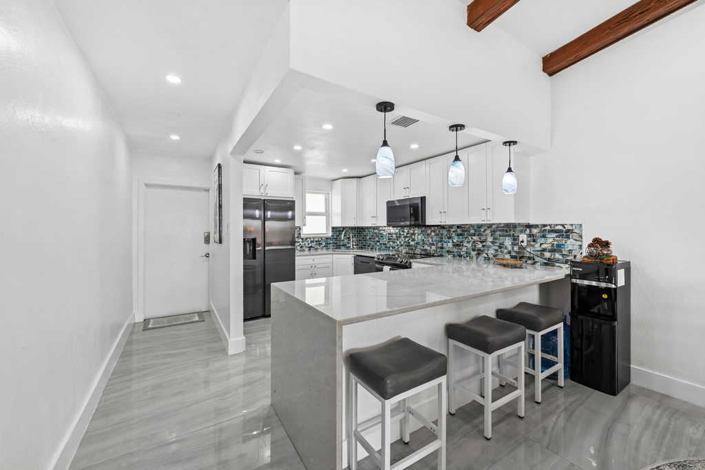2841 Ne 33rd Court - Photo 8