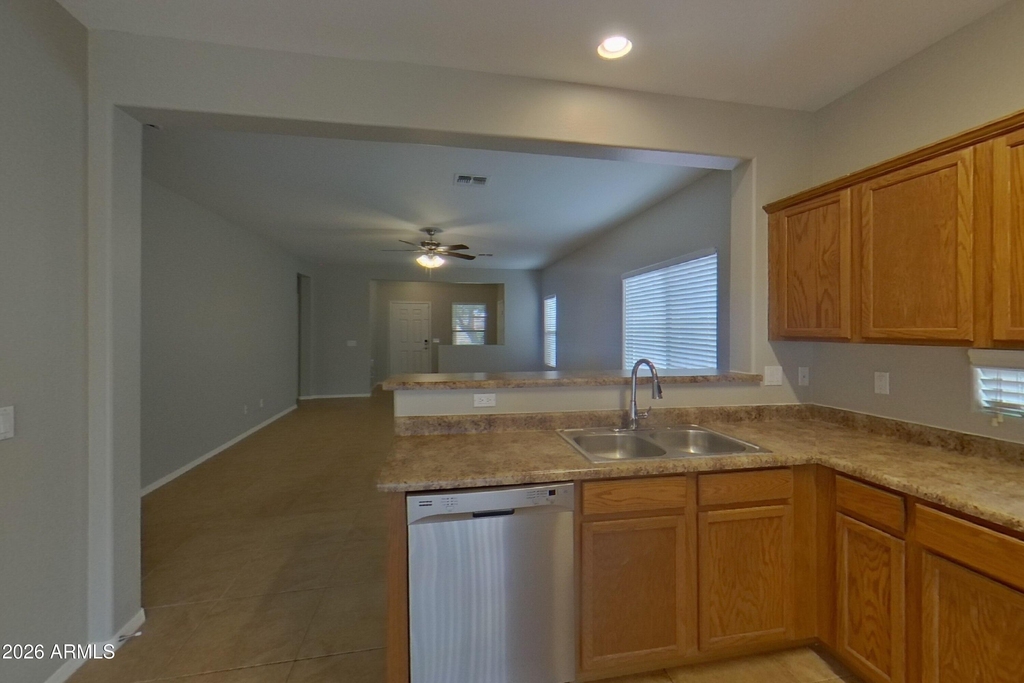42542 W Lucera Court - Photo 4