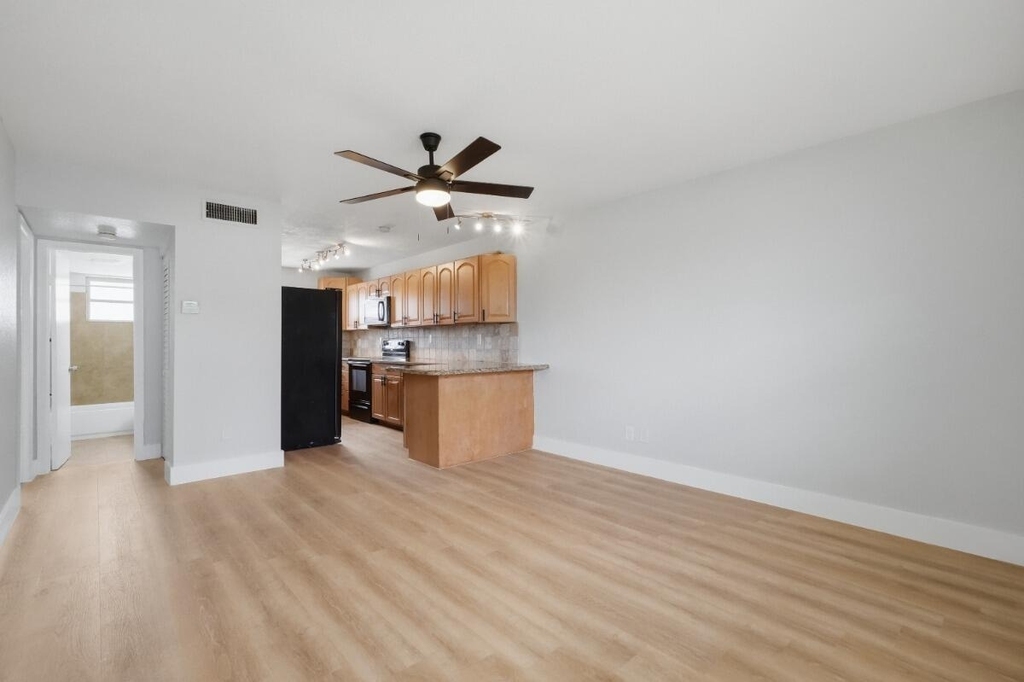 6191 Sw 37th Street - Photo 1