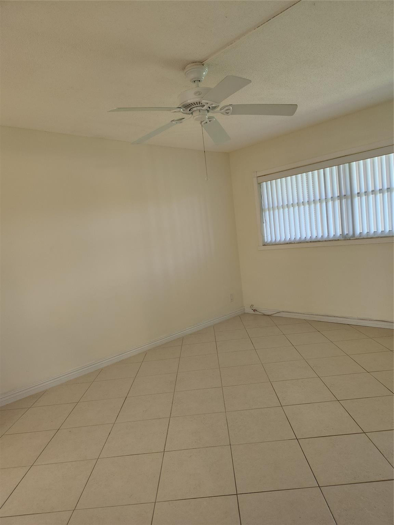4700 Washington Street - Photo 10