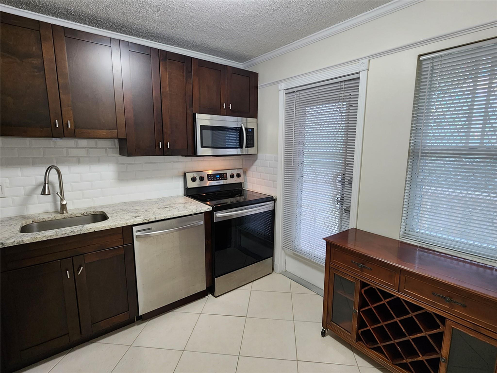 4700 Washington Street - Photo 1