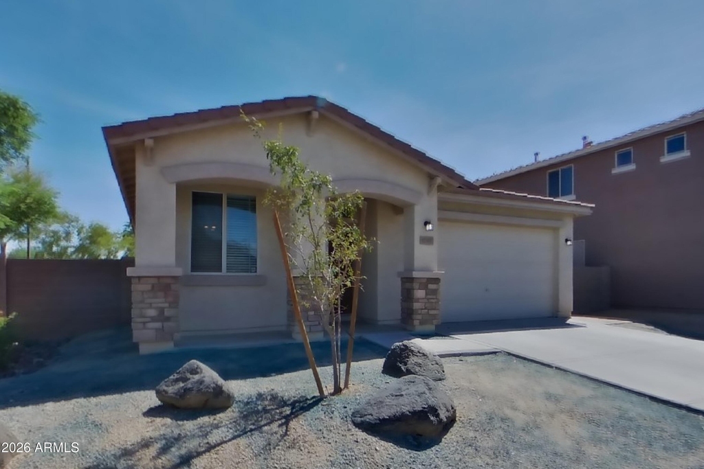 17307 W Monroe Street - Photo 0
