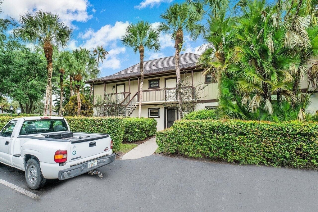13334 Polo Club Road - Photo 17