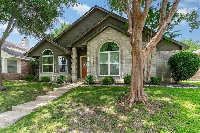 10678 Quest Drive - Photo 1