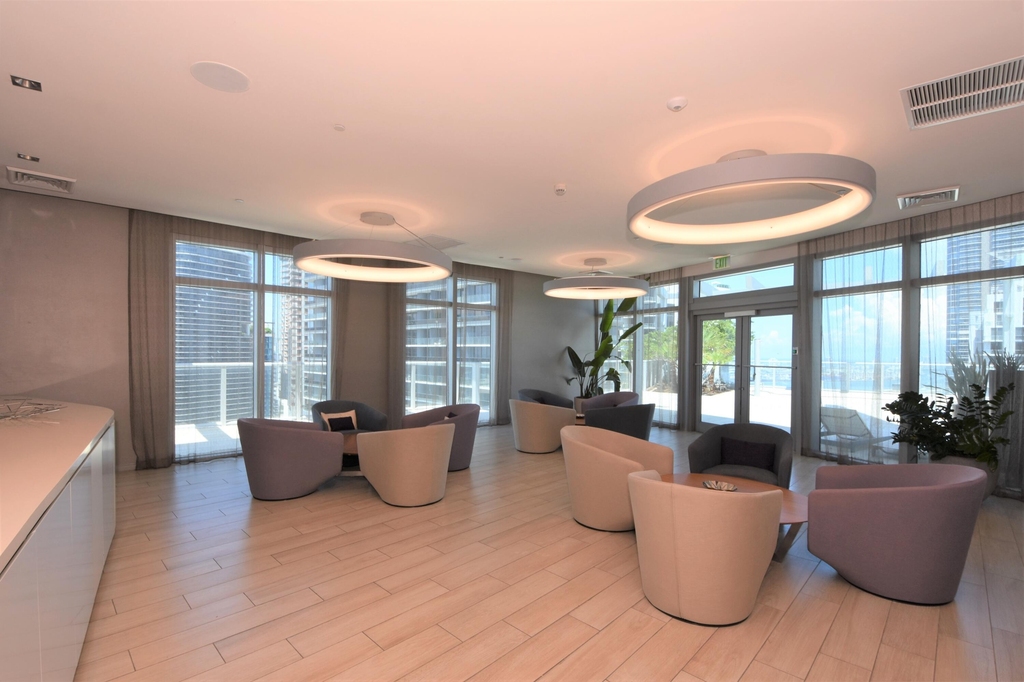 1100 S Miami Avenue - Photo 14