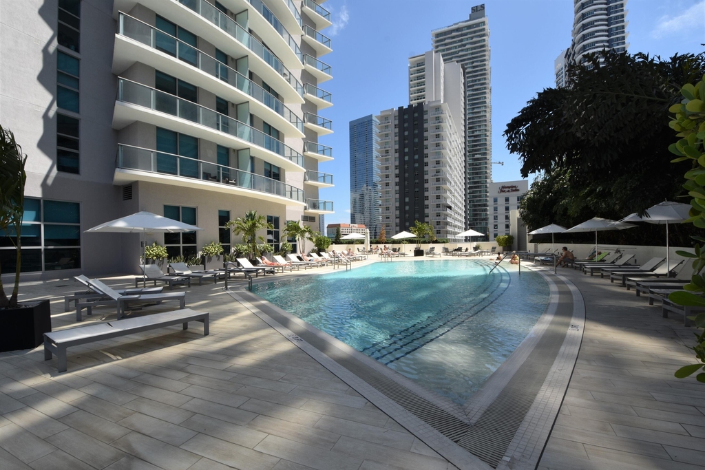 1100 S Miami Avenue - Photo 48
