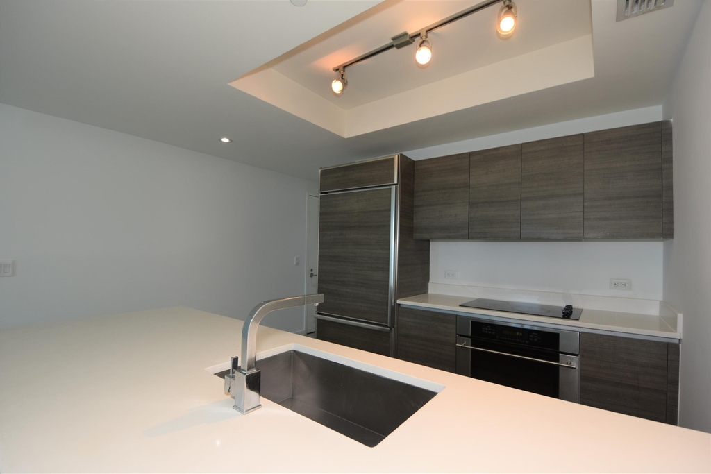 1100 S Miami Avenue - Photo 25