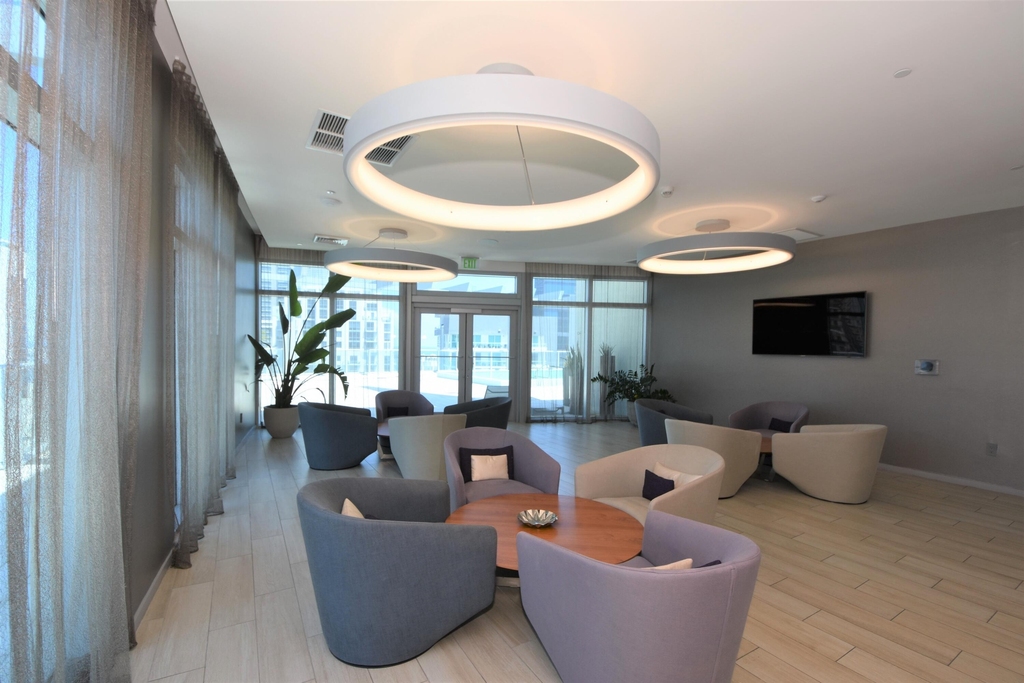 1100 S Miami Avenue - Photo 15