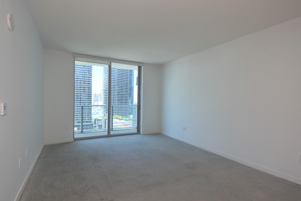 1100 S Miami Avenue - Photo 32