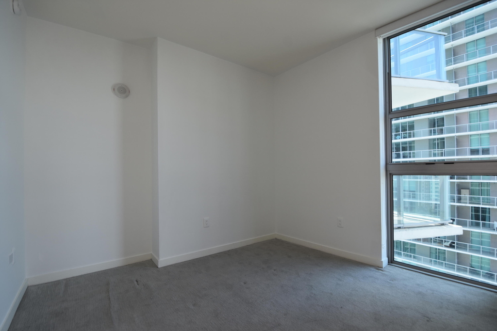 1100 S Miami Avenue - Photo 2