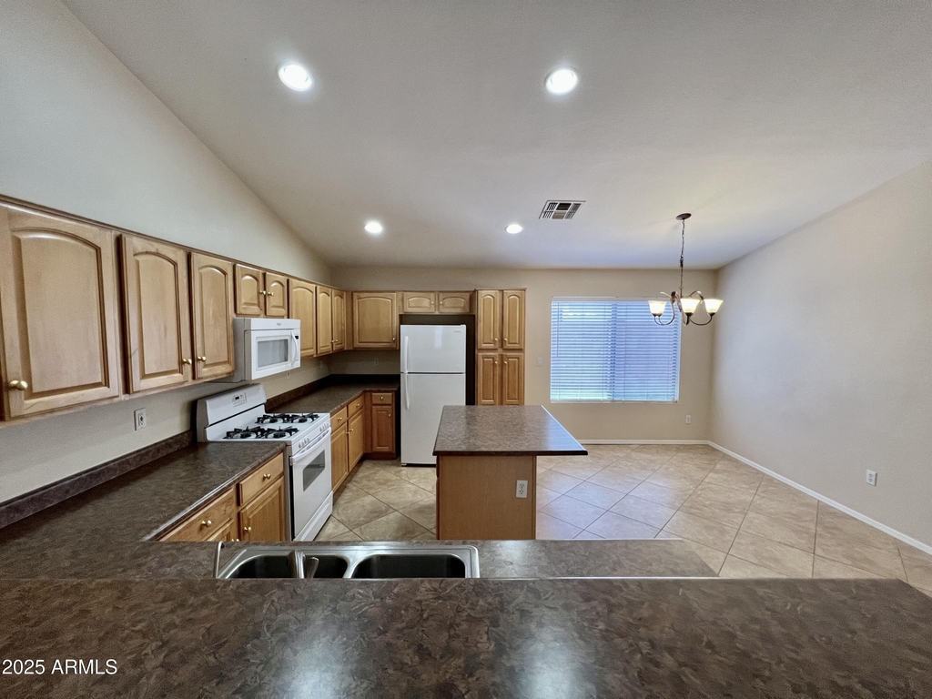 4166 E Sundance Avenue - Photo 6