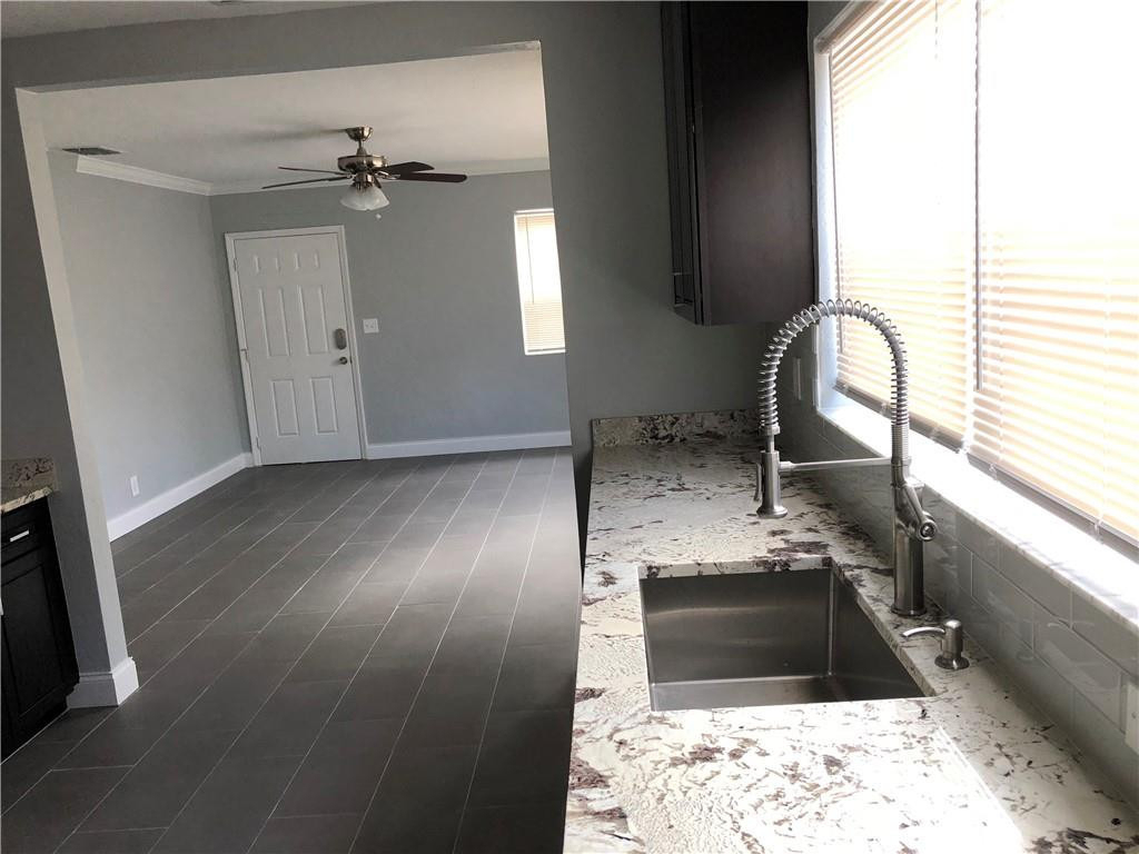2817 Taylor Street - Photo 5