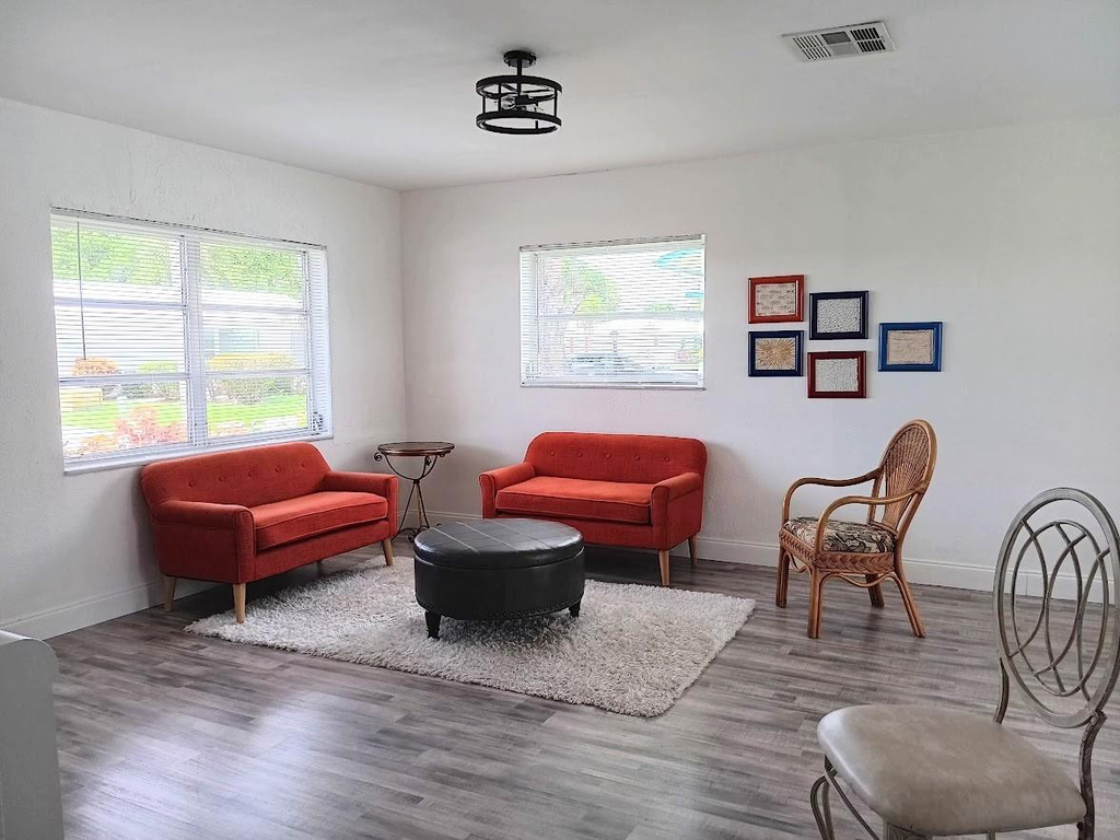 7105 Nw 74th Place - Photo 2