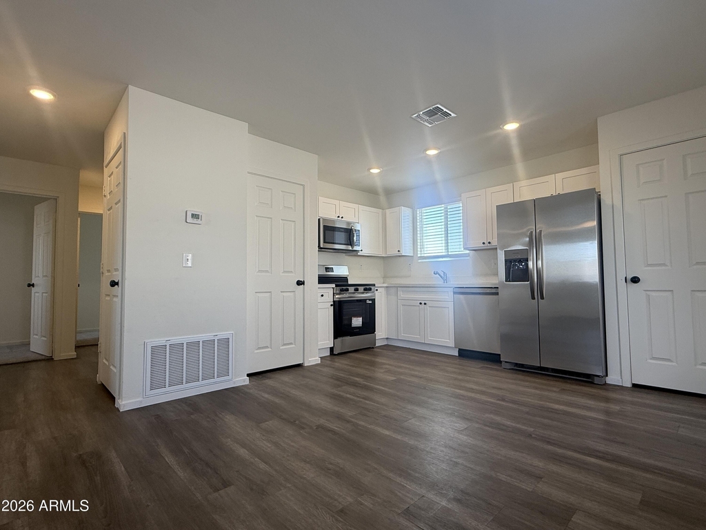 4037 S 12th Street - Photo 4