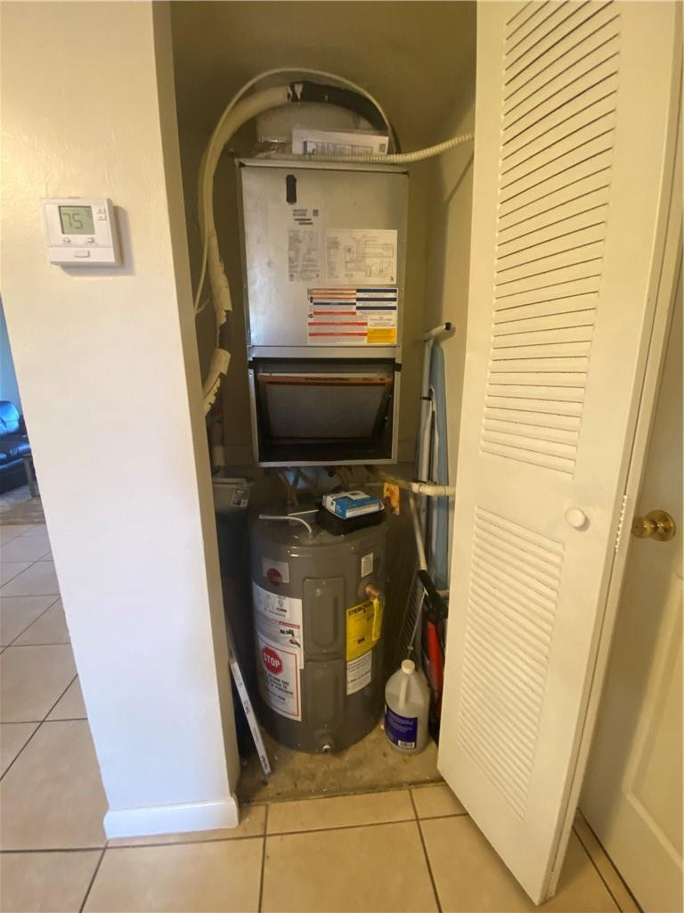 9957 Nob Hill Place - Photo 1