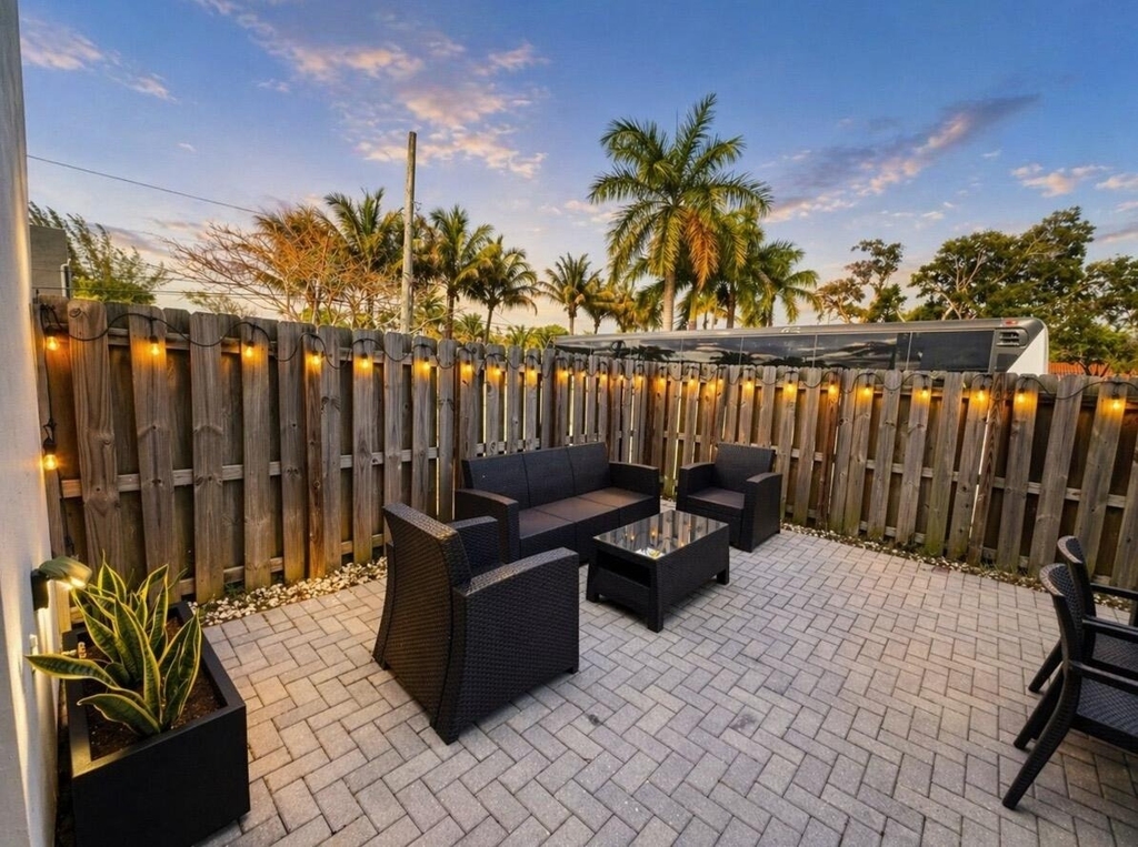 170 Nw 158th Street - Photo 15