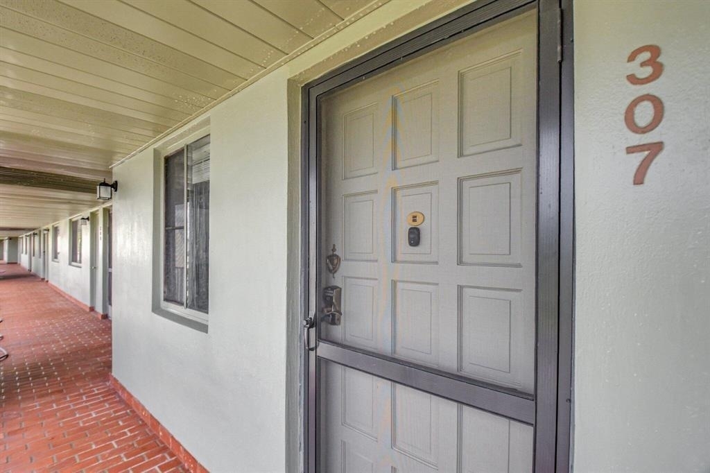 4070 Tivoli Court - Photo 6