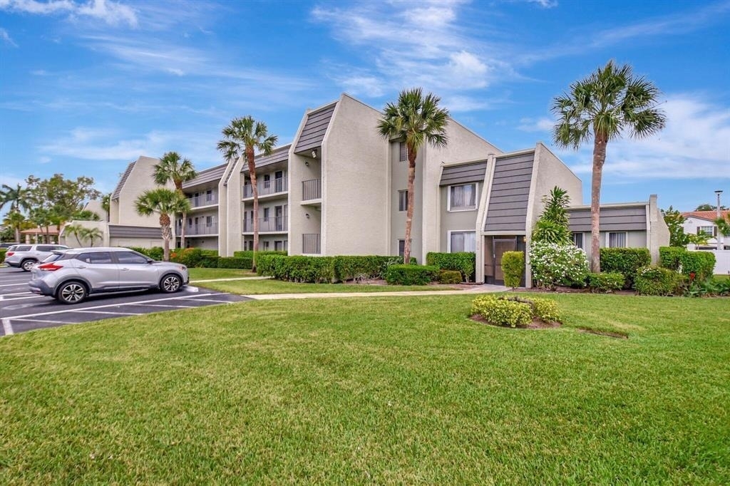4070 Tivoli Court - Photo 4