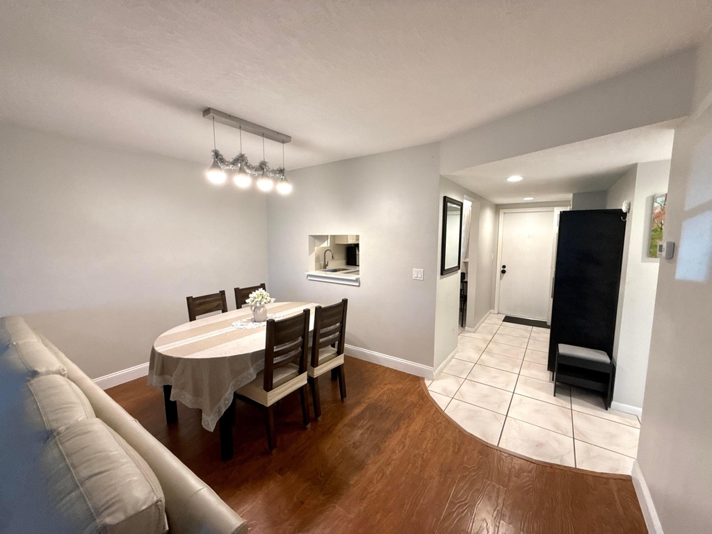 2828 Casita Way - Photo 2