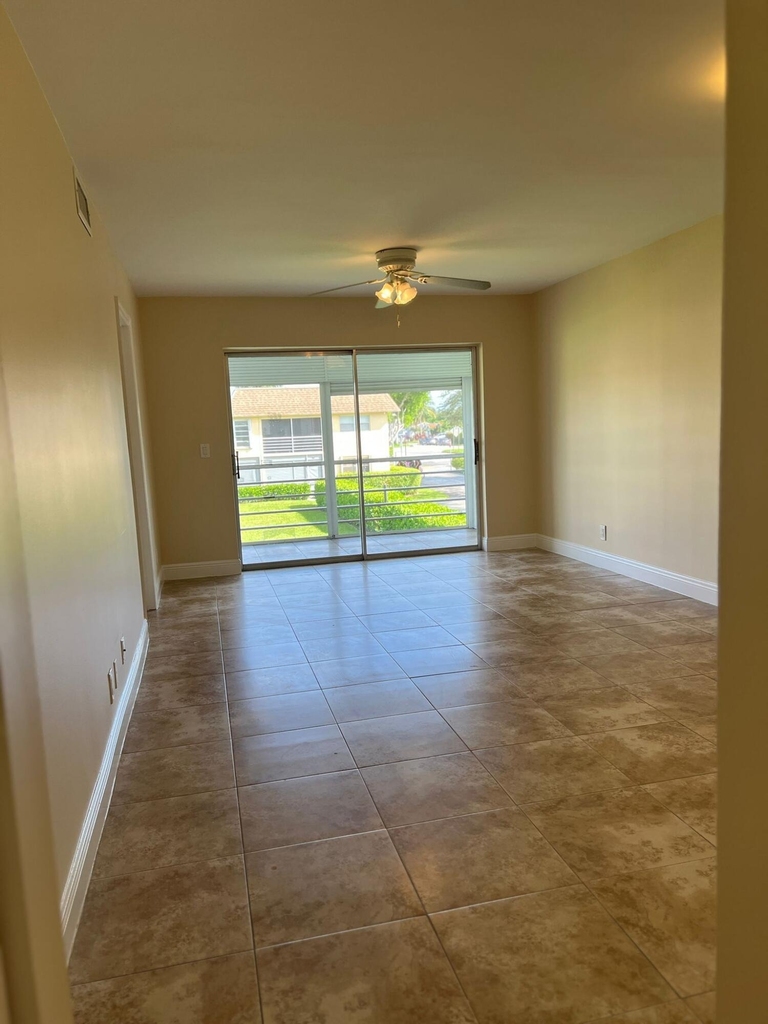9851 Sandalfoot Boulevard - Photo 11